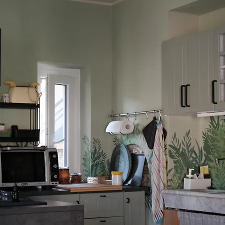 Secret Garden-bike-friendly Home-mandarancio