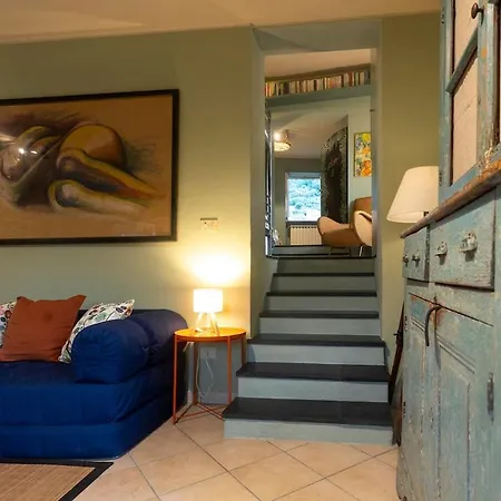 Secret Garden-bike-friendly Home-mandarancio Calice Ligure
