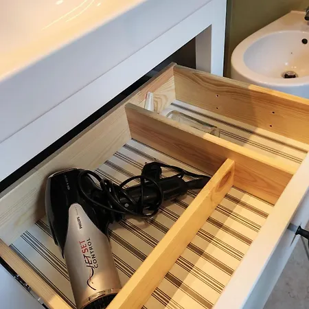 Semesterbostad Secret Garden-bike-friendly Home-mandarancio *