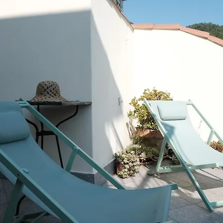 Secret Garden-bike-friendly Home-mandarancio *