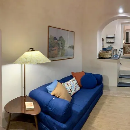 Secret Garden-bike-friendly Home-mandarancio
