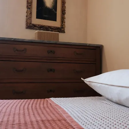 Secret Garden-bike-friendly Home-mandarancio *