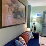 Secret Garden-bike-friendly Home-mandarancio 펜션