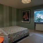 Secret Garden-bike-friendly Home-mandarancio *