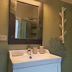 Secret Garden-bike-friendly Home-mandarancio Calice Ligure