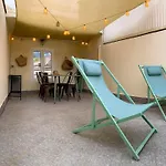 Secret Garden-bike-friendly Home-mandarancio *