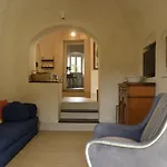 Secret Garden-bike-friendly Home-mandarancio Calice Ligure