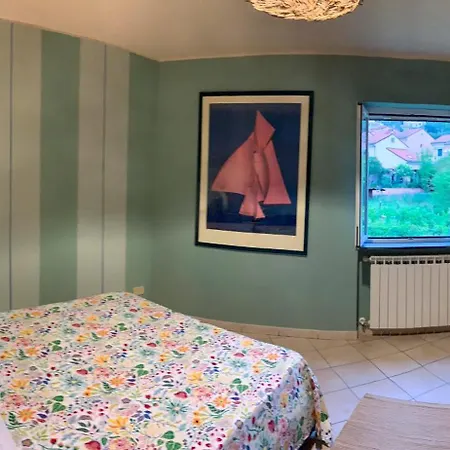 The Secret Garden-bike&climb Friendly Holidays Calice Ligure