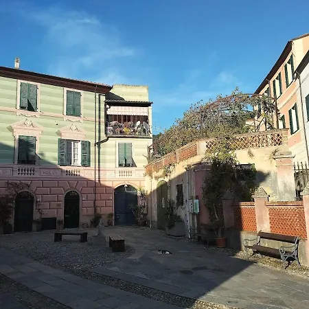 The Secret Garden-bike&climb Friendly Holidays Calice Ligure