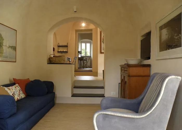 Secret Garden-bike-friendly Home-mandarancio Calice Ligure