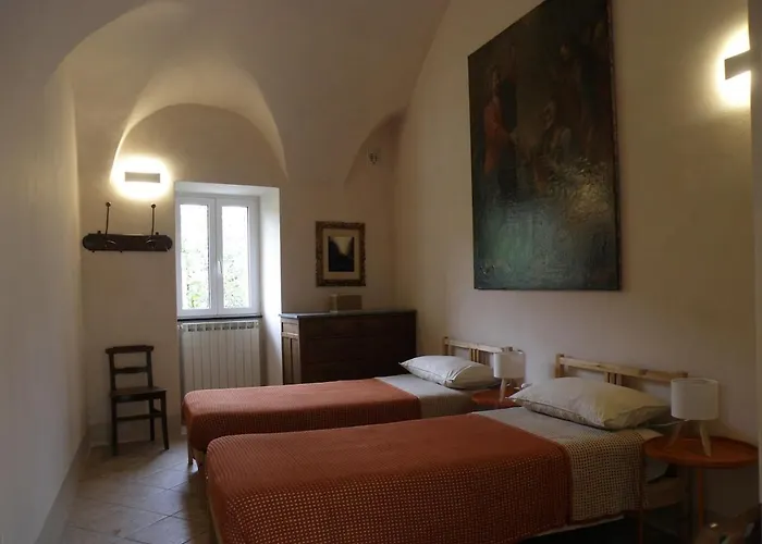 Secret Garden-bike-friendly Home-mandarancio Calice Ligure