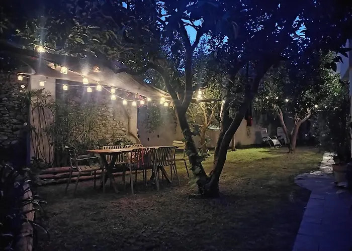 Feriehus Secret Garden-bike-friendly Home-mandarancio *