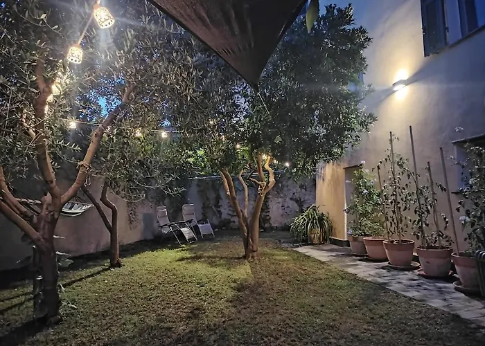 Secret Garden-bike-friendly Home-mandarancio Feriehus